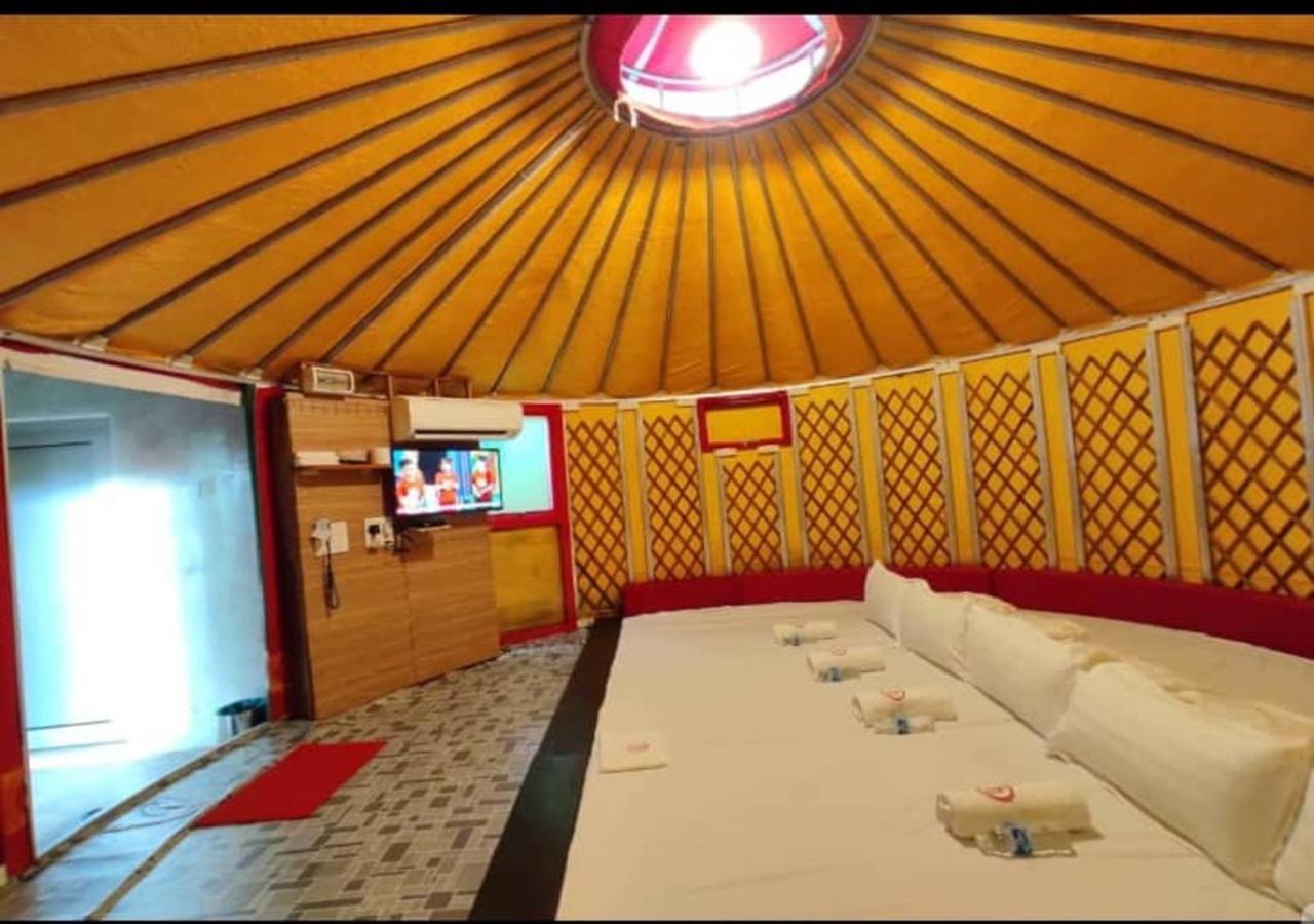 ริค รีสอร์ต เตลุก์ อินตัน Hotel เตลุคอินทัน ภายนอก รูปภาพ