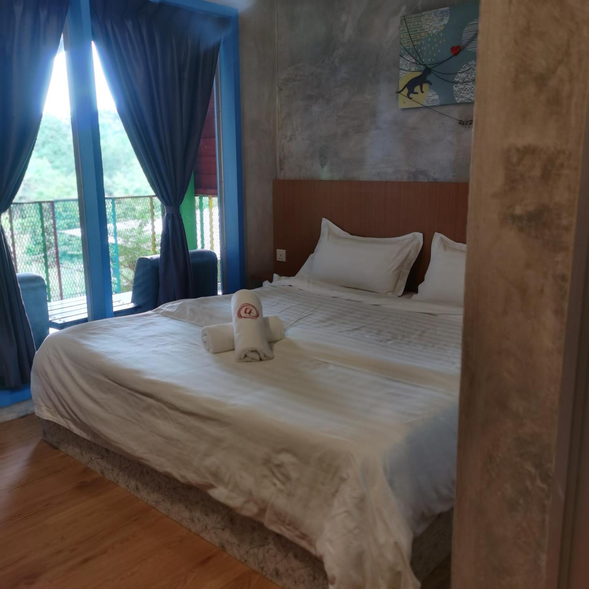 ริค รีสอร์ต เตลุก์ อินตัน Hotel เตลุคอินทัน ภายนอก รูปภาพ